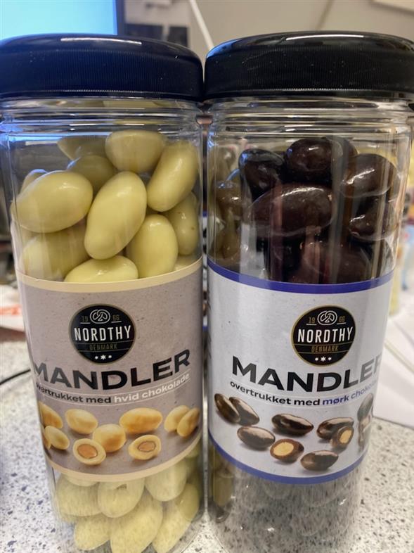 Nordthy mandler overtrukket m. hvid chokolade 🍫